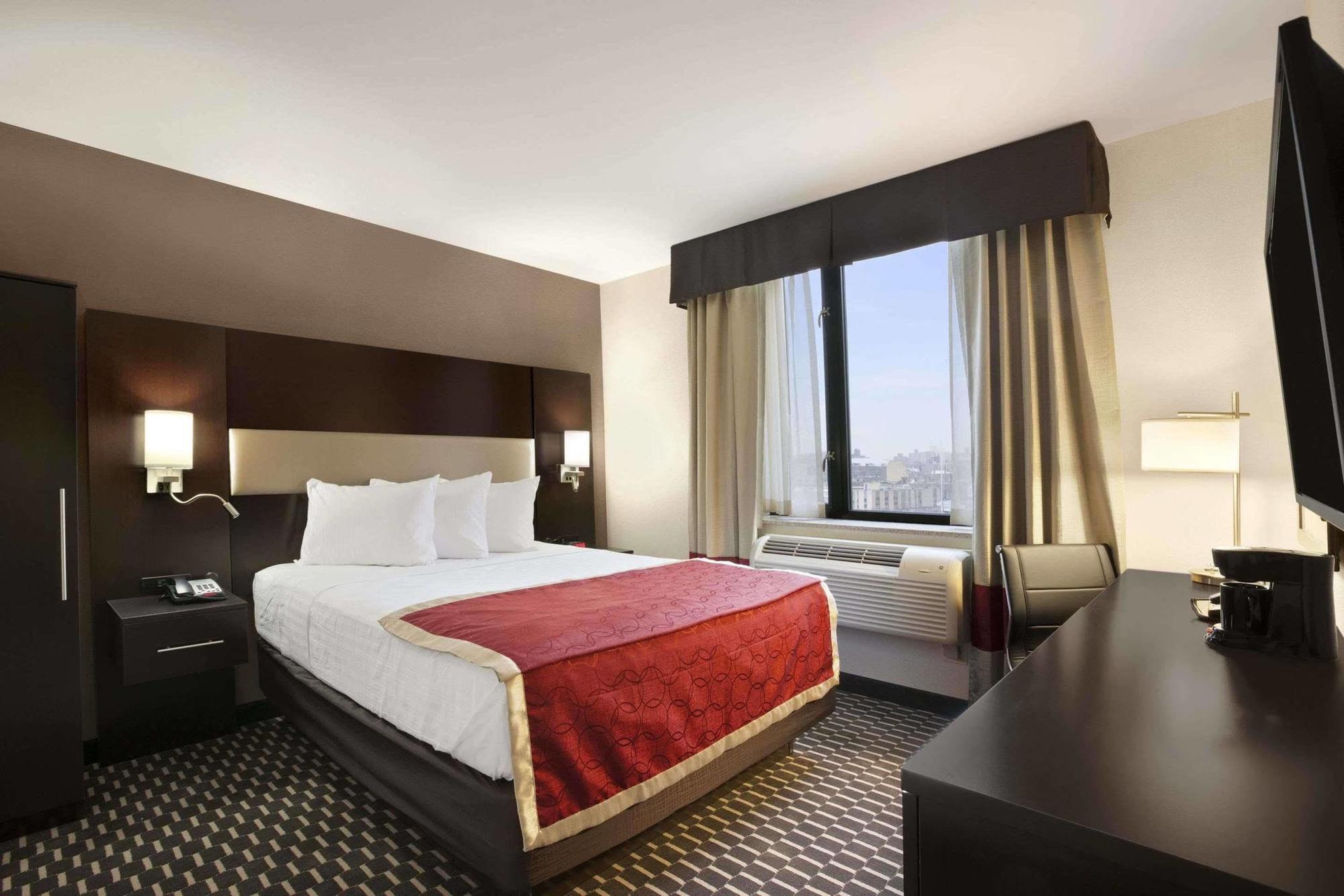 ניו יורק Howard Johnson By Wyndham Jamaica Ny Near Airtrain Jfk מראה חיצוני תמונה